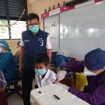 Vaksinasi anak di SDN 16 Kebon Kosong, Kemayoran, Jakarta Pusat, Jumat (17/12/2021). Foto: Dok KSP